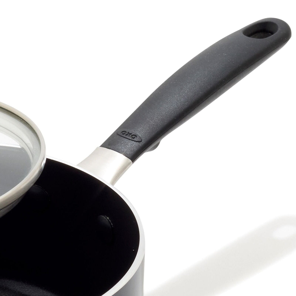 non-stick-pro-every-day-1-6-qt-saucepan-with-lid-c5 oxo_cc010467-001_nonstick-everyday-1p6qt-saucepan_pdp_04.jpg