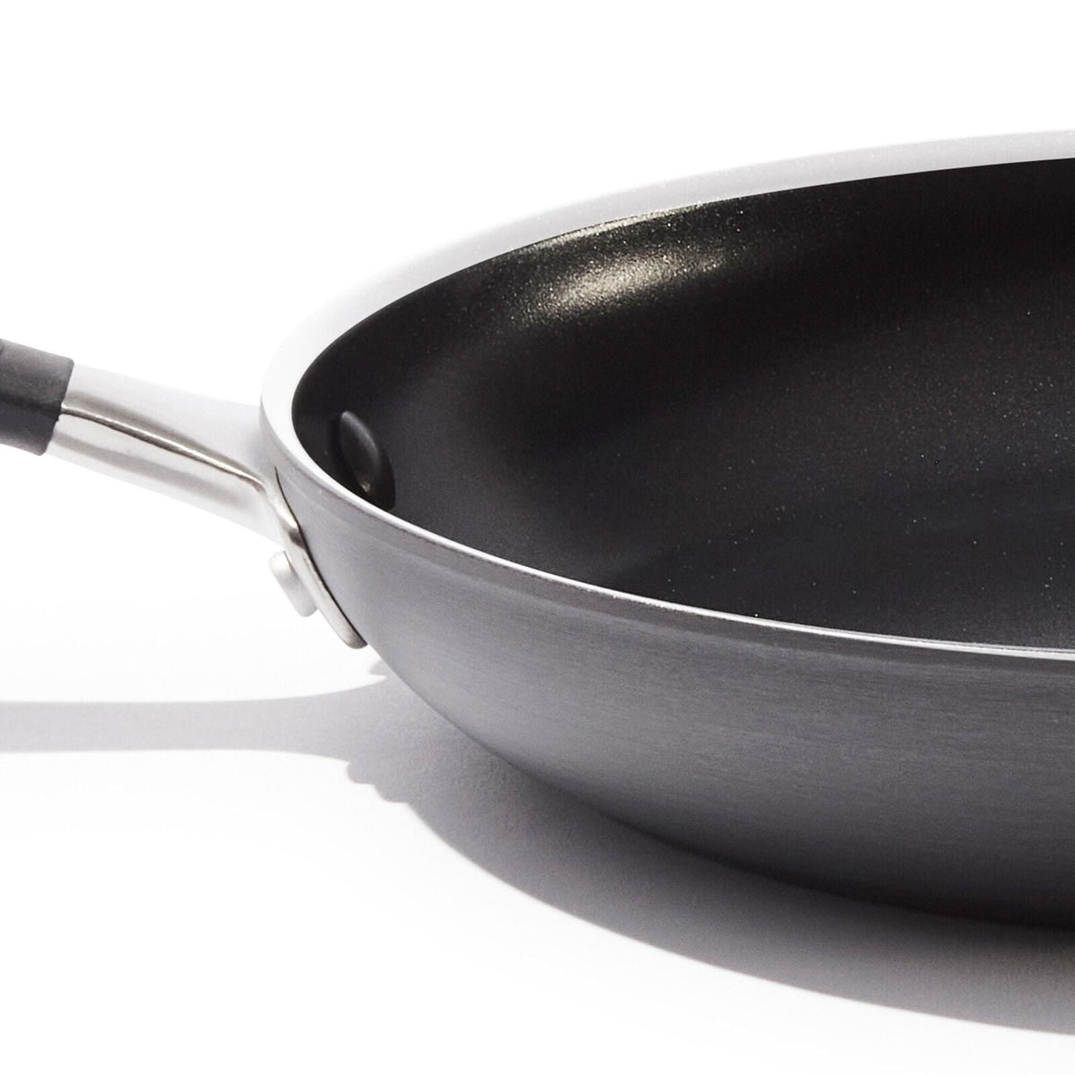 non-stick-pro-every-day-12-inch-frypan-t1 oxo_cc010470-001_nonstick-everyday-12in-fry-pan_pdp_06.jpg