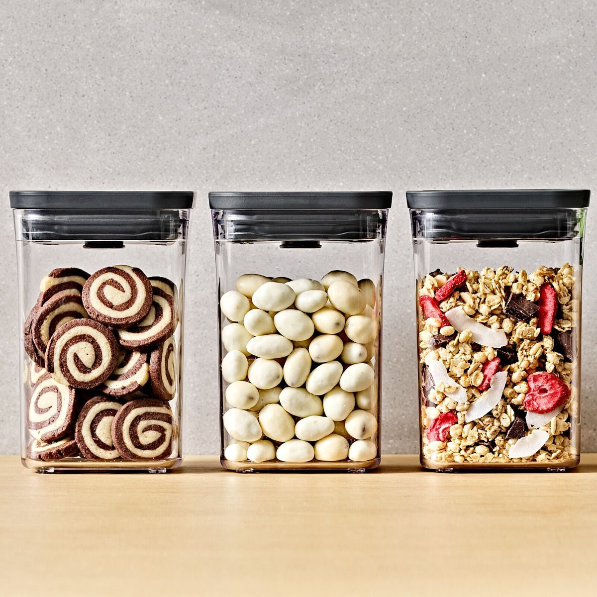 3-piece-pop-container-set-i1 oxo_gg_11430000_3piecepopcontainerset_matteblack_pdp_02.jpeg