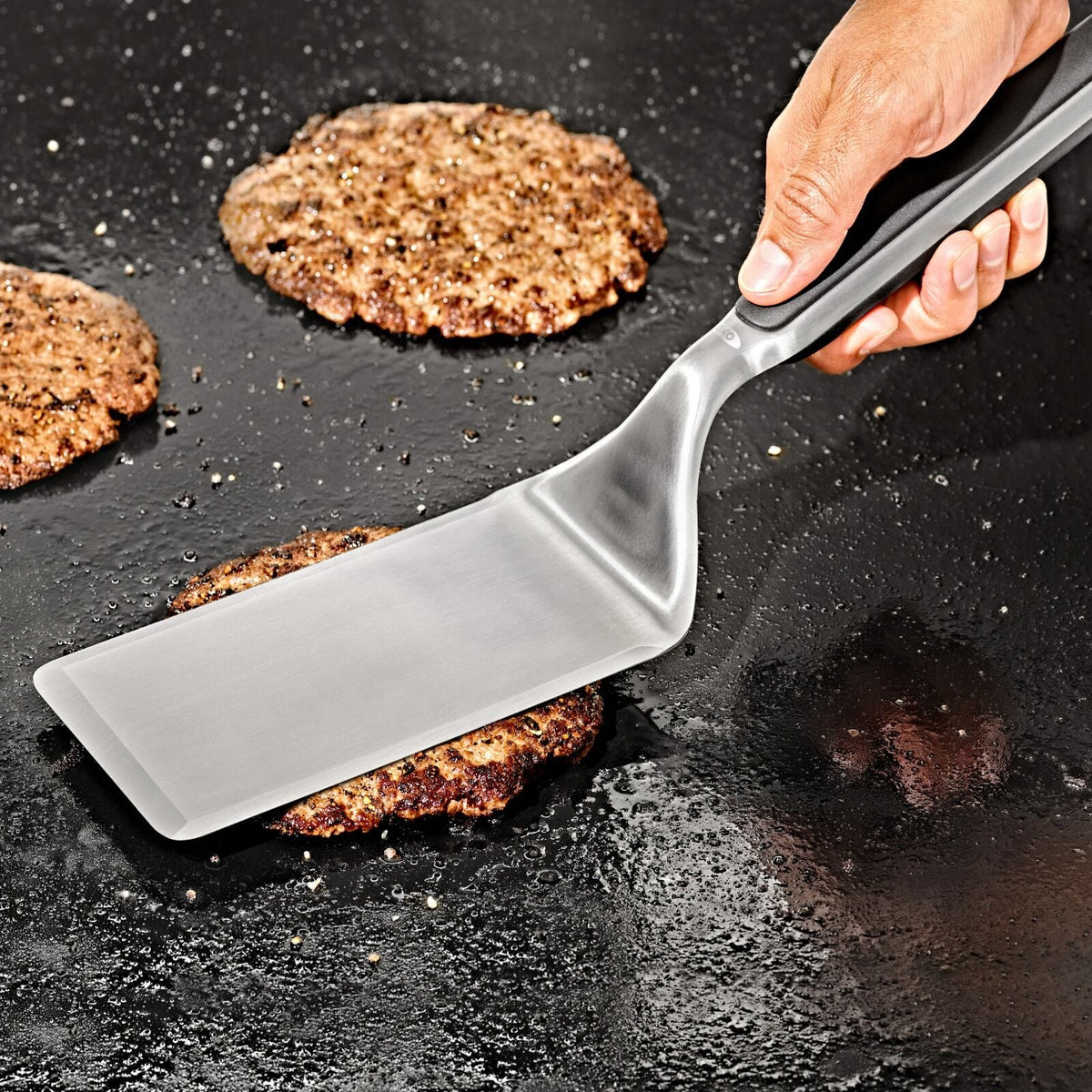 oxo-outdoor-large-griddle-turner-f9 oxo_griddle-turner_pdp_01_1.jpeg