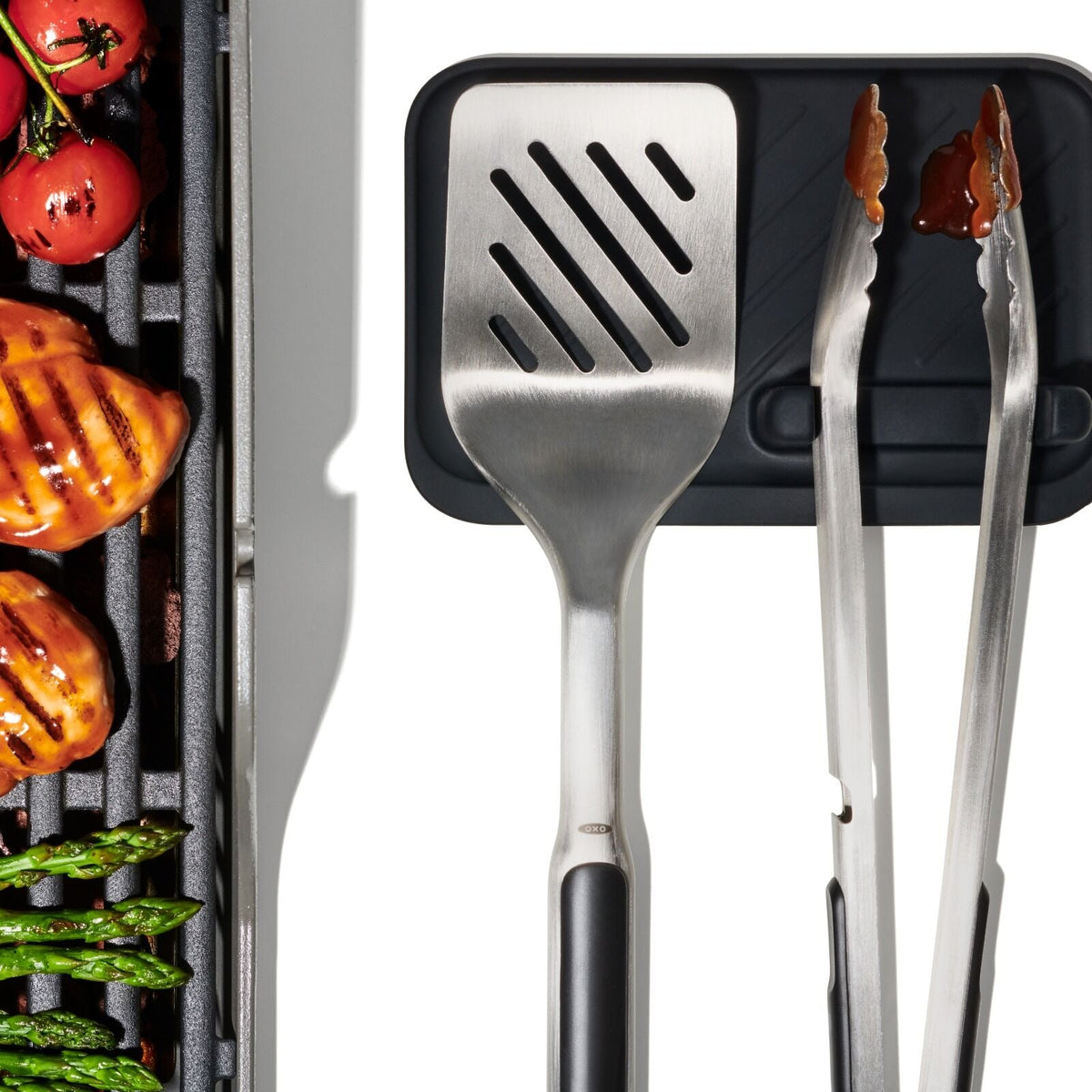 outdoor-3-piece-grilling-tool-set-a6 oxo_grilling_tool_set-9110100_013.jpg