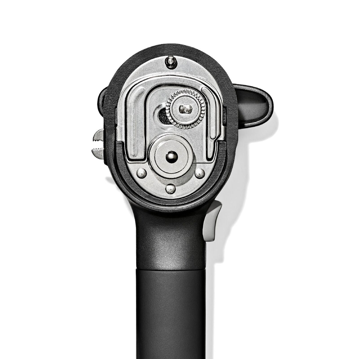 smooth-edge-can-opener-v4 oxo_smooth-edge-can-opener_pdp_08.jpeg