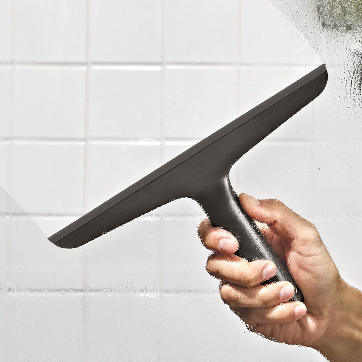 stainless-steel-squeegee-l9 oxo_stainlesssteelsqueegee_pdp_10.jpeg