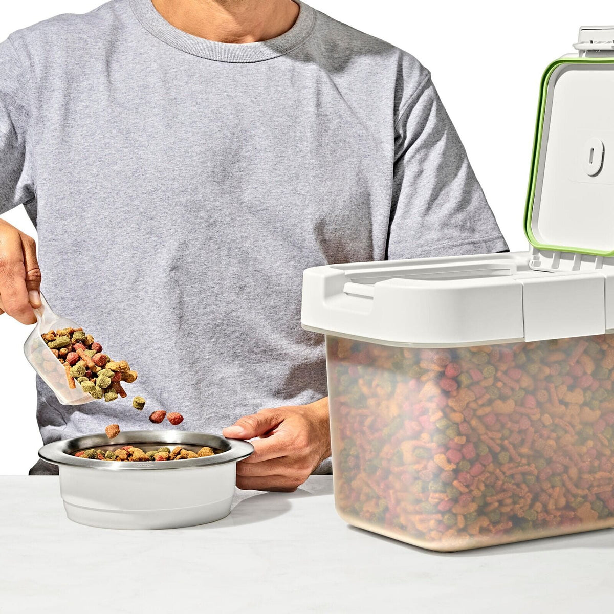 oxo-pet-airtight-food-container-with-scoop-small-n7 pet_7301700_airtight-food-container-small_pdp_05.jpg