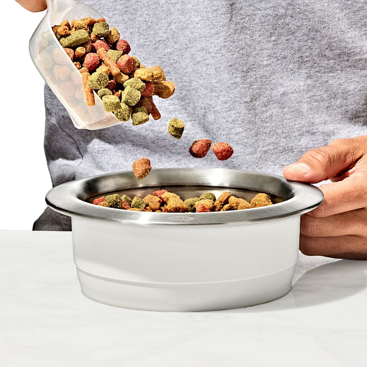 oxo-pet-easy-clean-slow-feeder-medium-2-cups-489-ml-c4 pet_nonslip-bowls-slow-feeders_pdp_04_1.jpeg