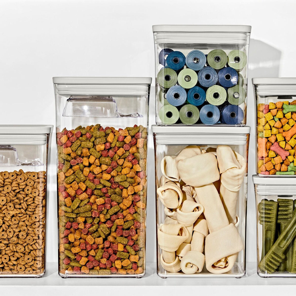oxo-pet-pop-container-with-scoop-big-square-medium-4-4-qt-4-2-l-h3 pet_pop-food-treat-storage_pdp_03_1.jpeg