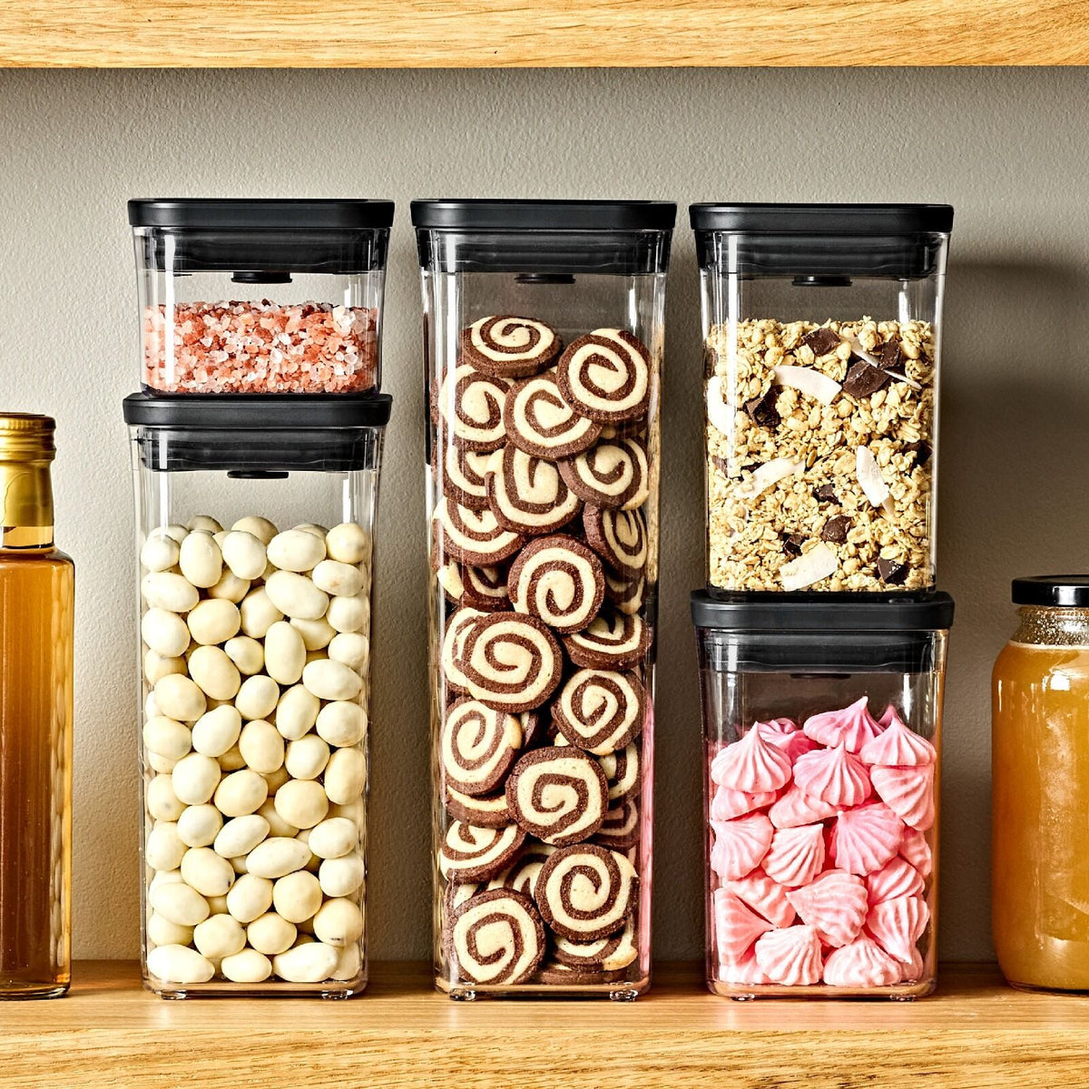 pop-container-rectangle-short-1-7-qt-1-6-l-matte-black-b9 pop-matte-neutrals-black_pdp_05_4_.jpg