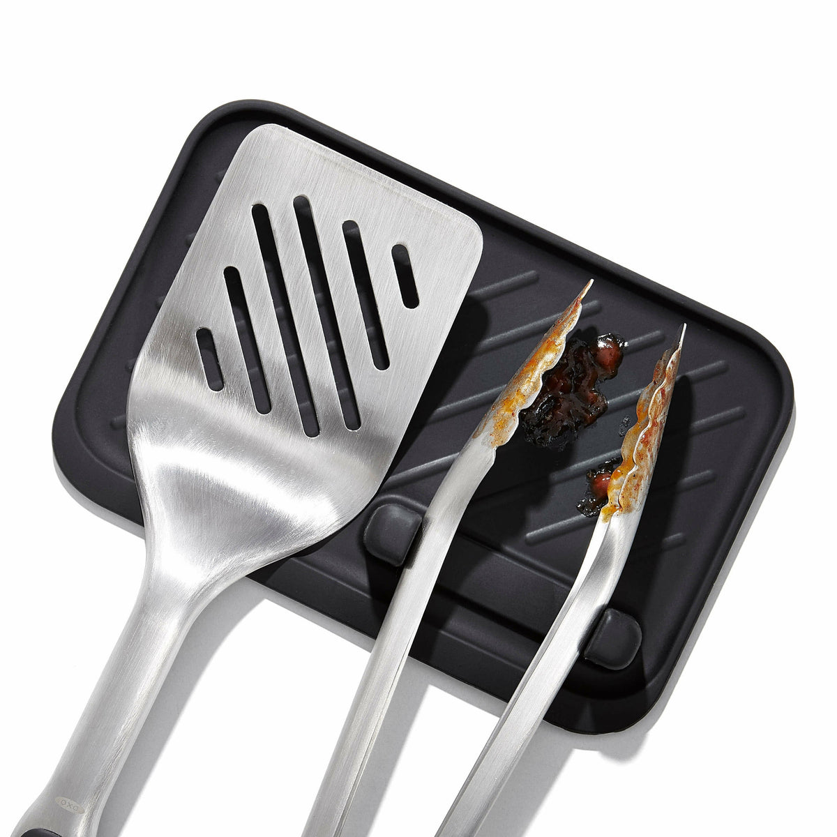 oxo-good-grips-grilling-turner-and-tongs-set-m9 sw_21185800_050620_1_rgb_1_.jpg