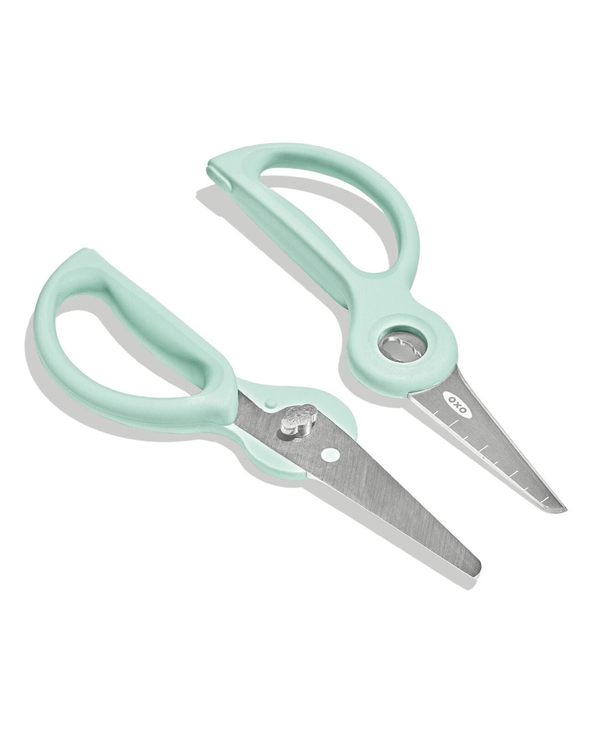 on-the-go-food-scissors-with-case-k7 tot_61176600_baby-food-scissors-opal_pdp_macys_05.jpeg