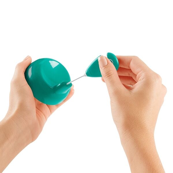 cleaning-set-for-straw-and-sippy-cups-u7 tot_62123100_4a.jpg