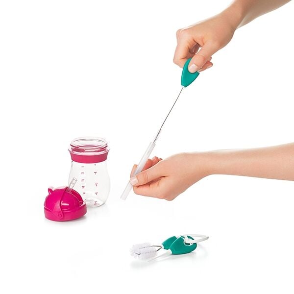 cleaning-set-for-straw-and-sippy-cups-u7 tot_62123100_4d.jpg