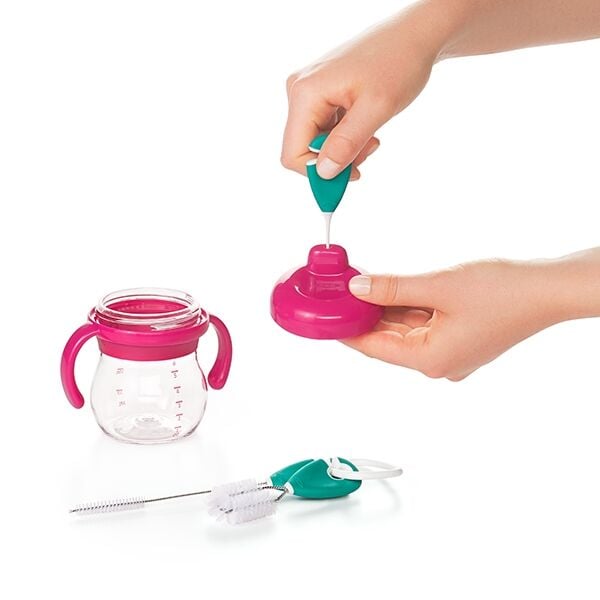cleaning-set-for-straw-and-sippy-cups-u7 tot_62123100_4f.jpg