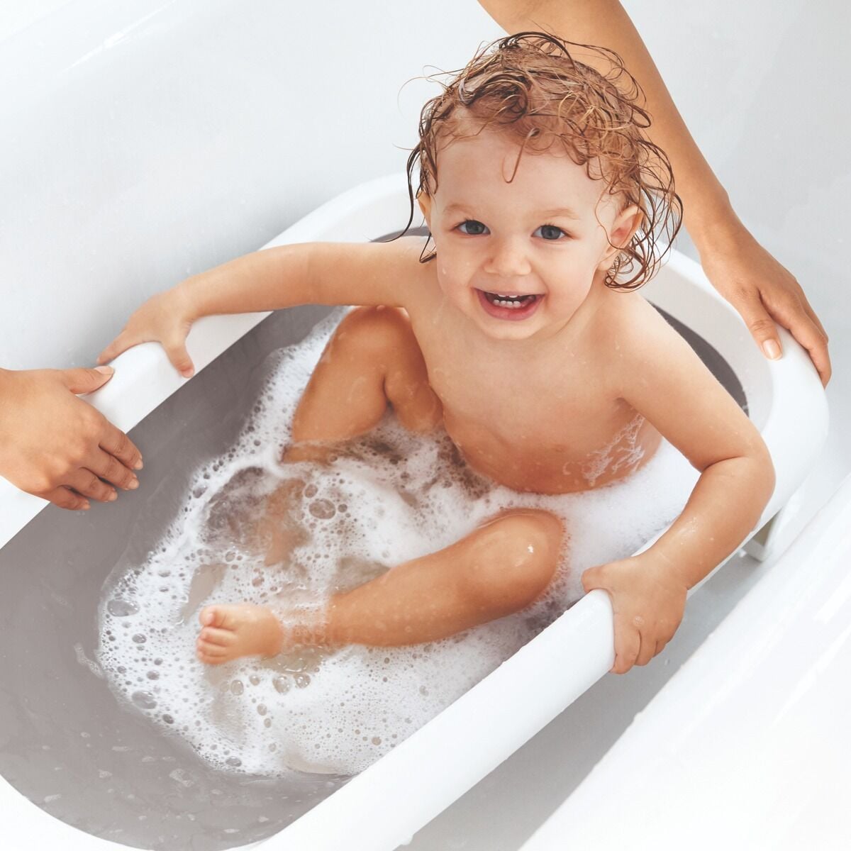 splash-and-store-bathtub-d8 tot_63142700_4e.jpg