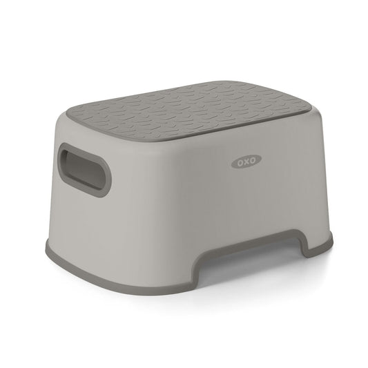 step-stool-drizzle-z9 tot_63171500_step-stool-drizzle_00_main.jpeg