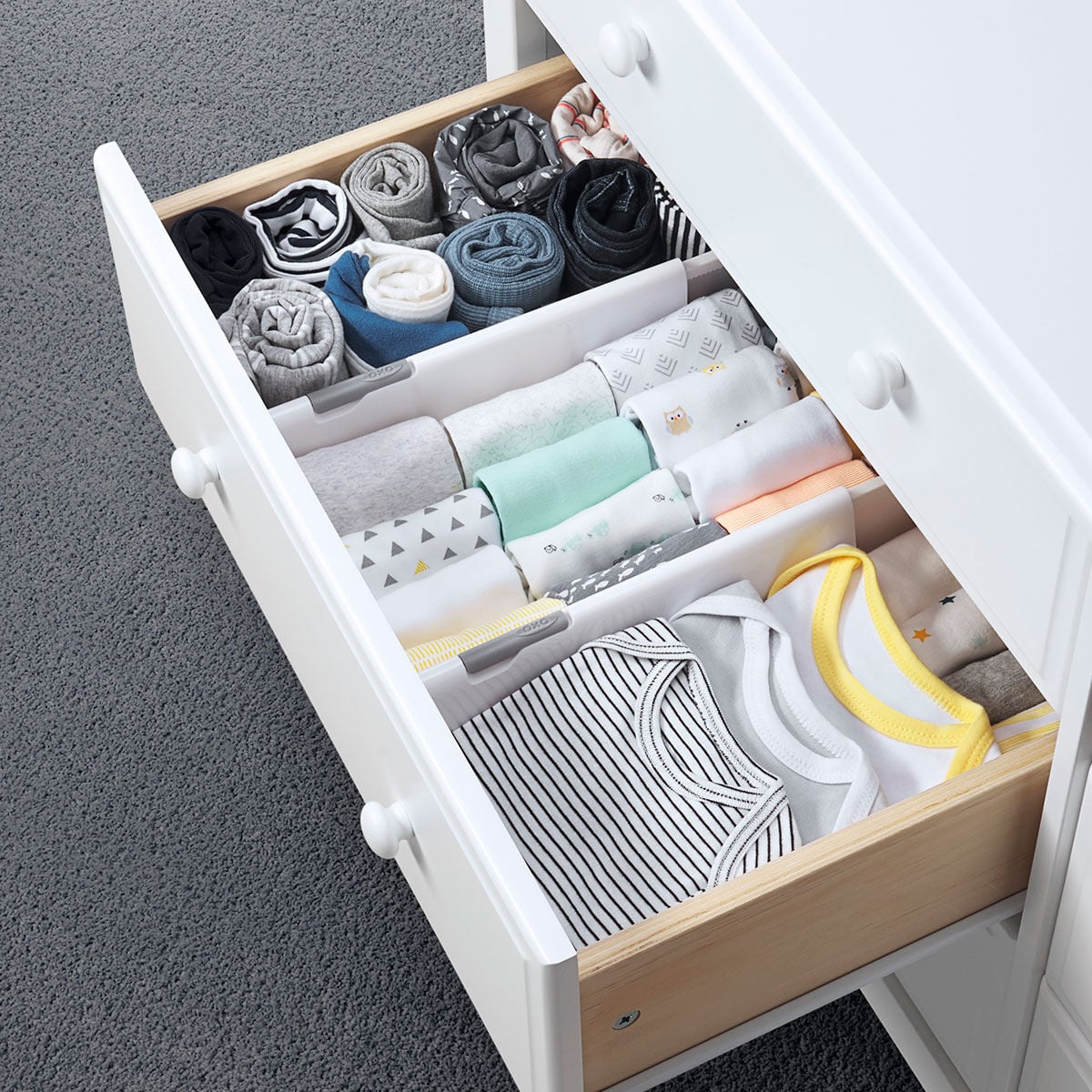 oxo-tot-expandable-dresser-drawer-divider-4-pack-x9 us298jxx1qakpzqgvd7o.jpg